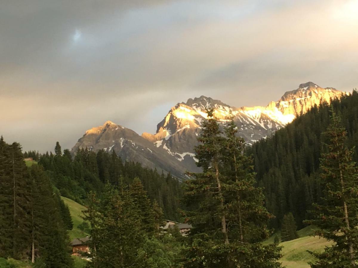 Sertig Ferienwohnung Davos Esterno foto