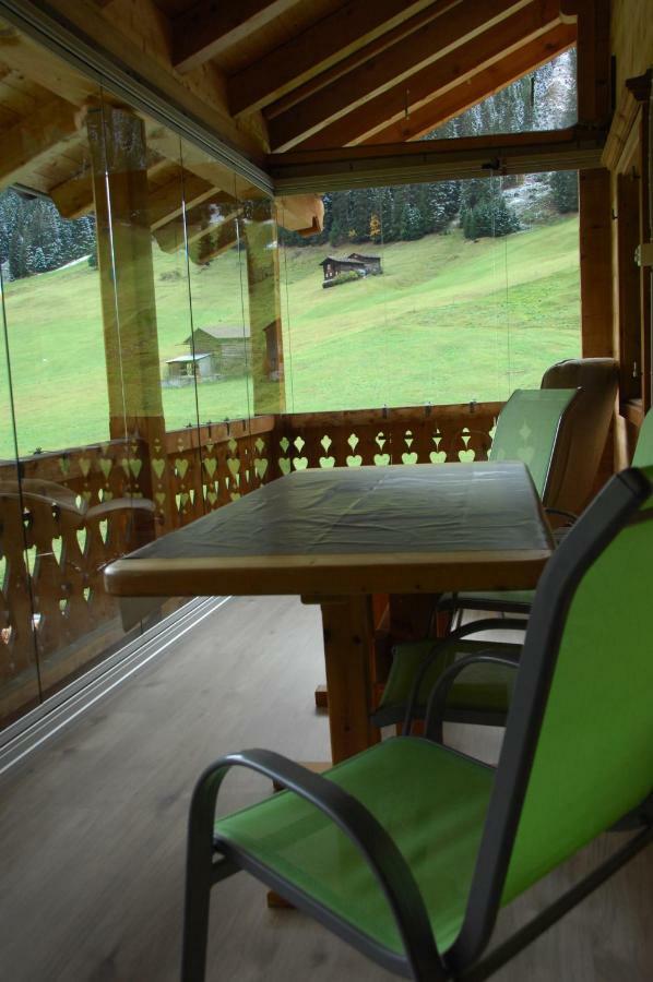 Sertig Ferienwohnung Davos Esterno foto