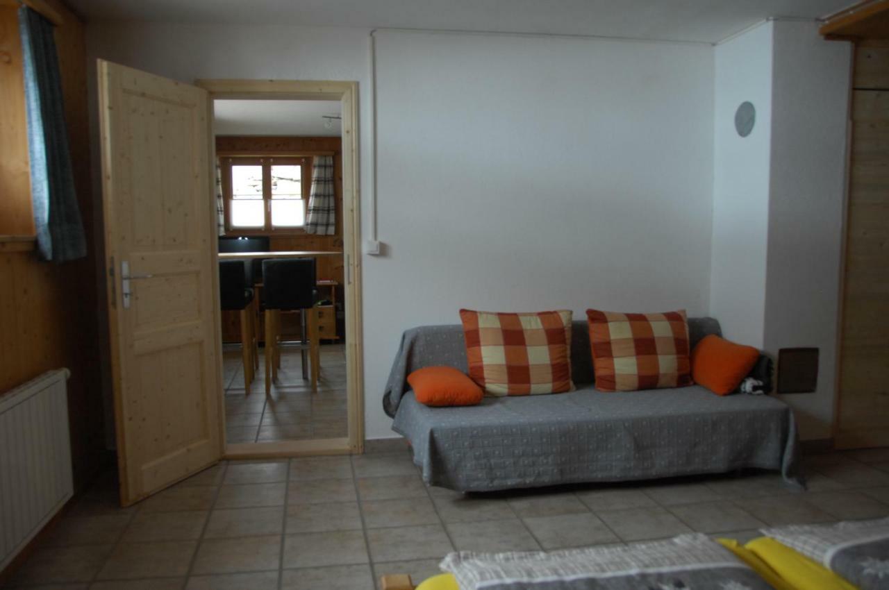 Sertig Ferienwohnung Davos Esterno foto